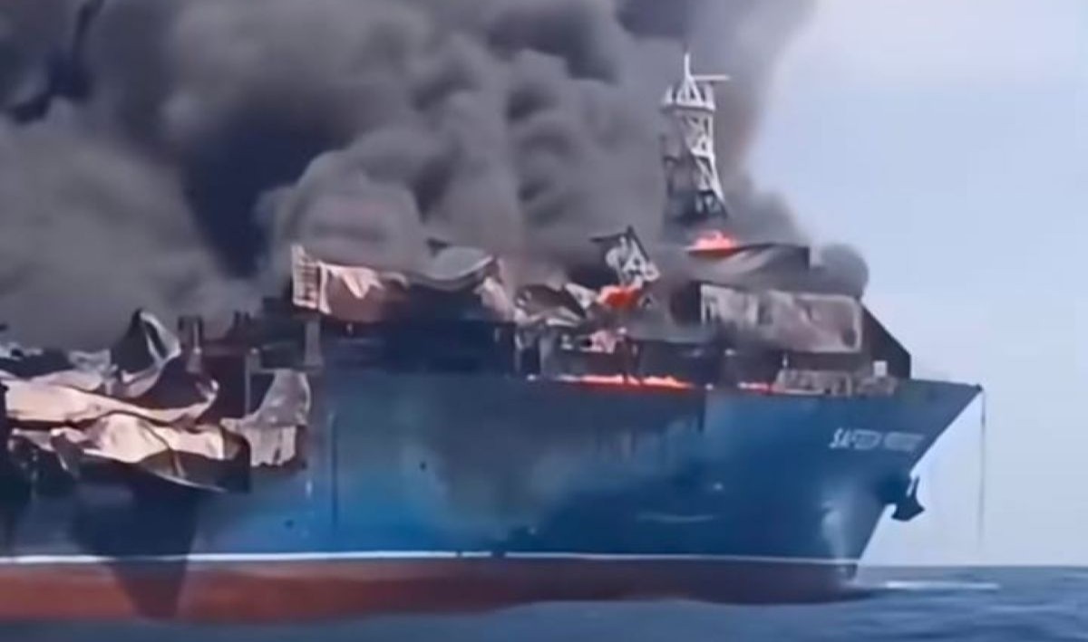 Global oil route attack Hormuz Strait ship attack